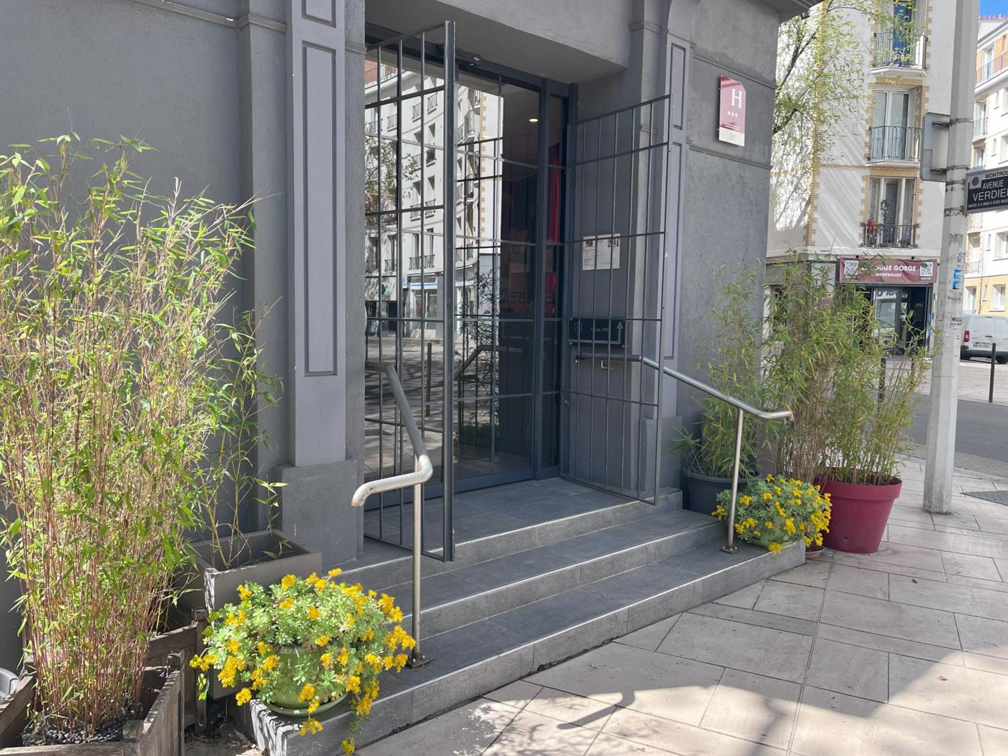 Hotel Sixteen Paris Montrouge Exteriör bild